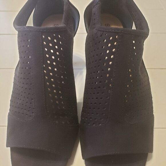 Style and Company Black Zip Heels - Picture 3 of 7